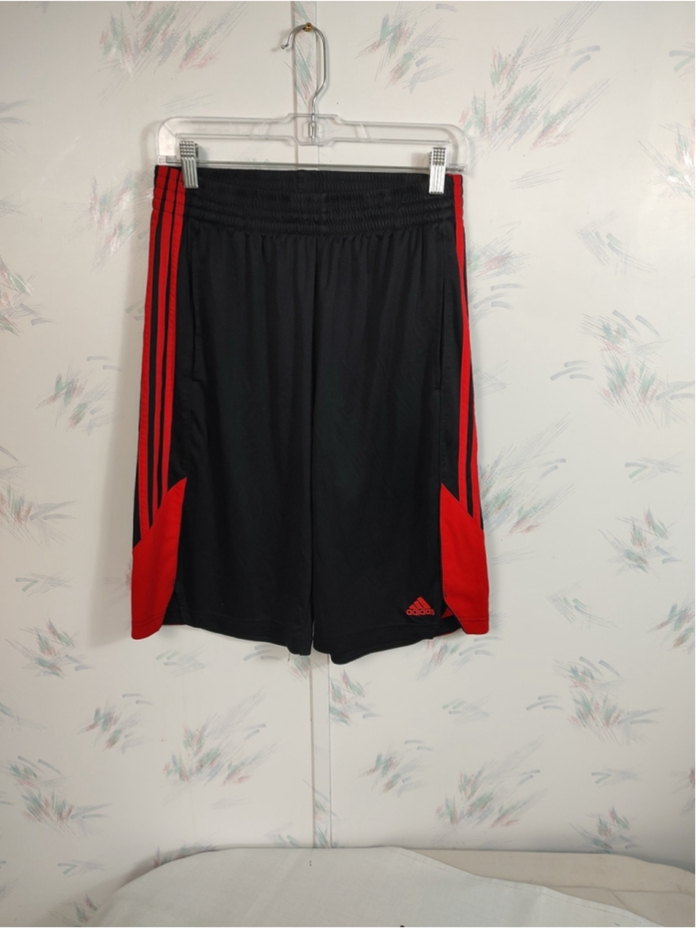 Men's Adidas Athletic Shorts Black and Red Large